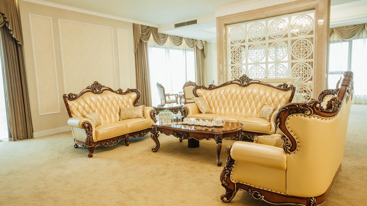 โรงแรมมวง แท็ง ลักชัวรี ฟูทอ Viet Tri ภายนอก รูปภาพ